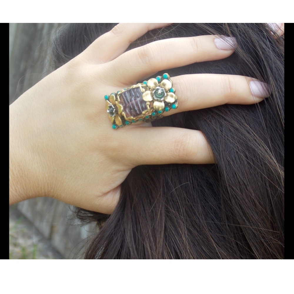Ollipop Elongated Purple Stone Ring